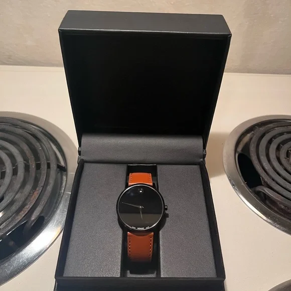 Movado museum classic brown leather